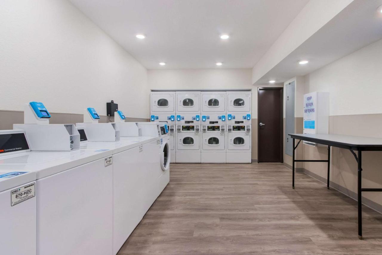 Woodspring Suites Tamarac Extérieur photo